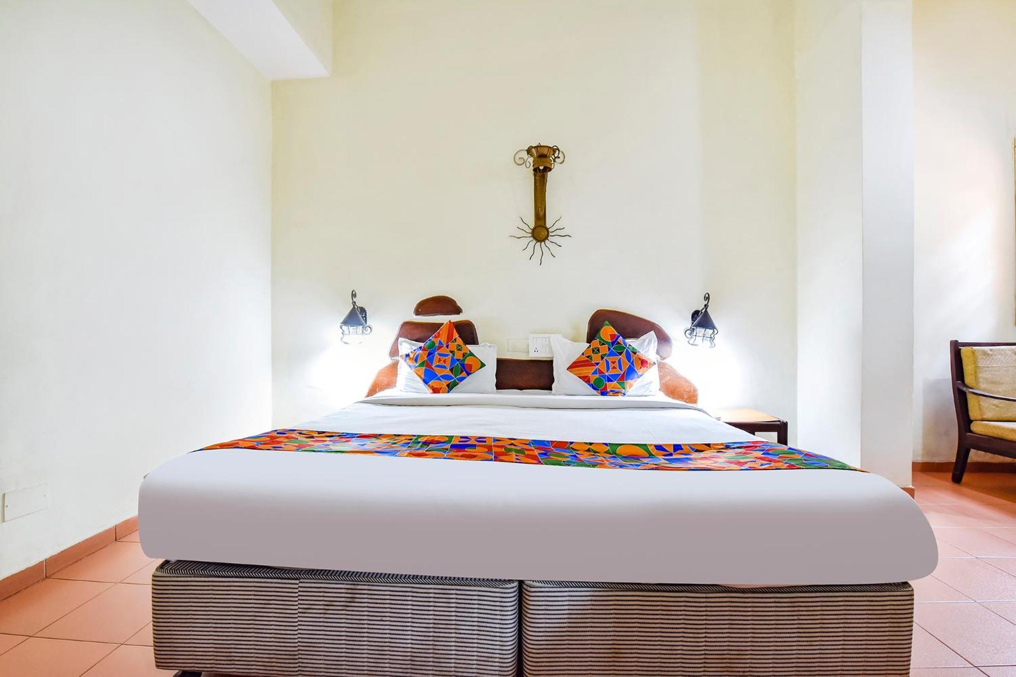 OYO 2195 Hotel Maharaja Marmagao Bagian luar foto