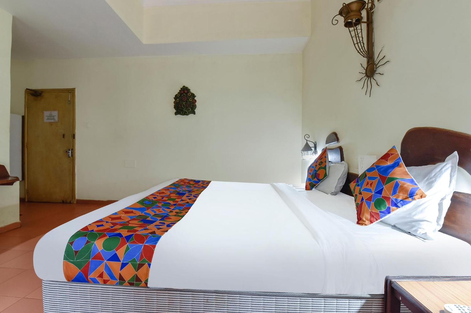 OYO 2195 Hotel Maharaja Marmagao Bagian luar foto